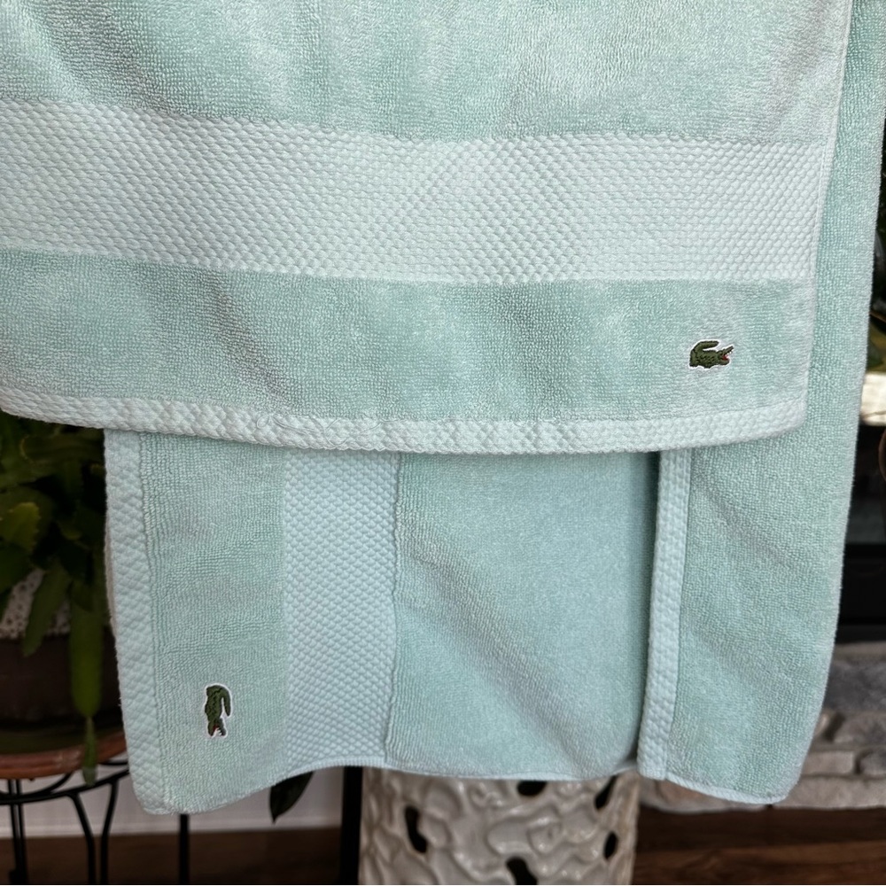 Lacoste Heritage Supima Cotton Towels (3) Iced Aqua ‼️NWOT‼️ - Picture 3 of 6